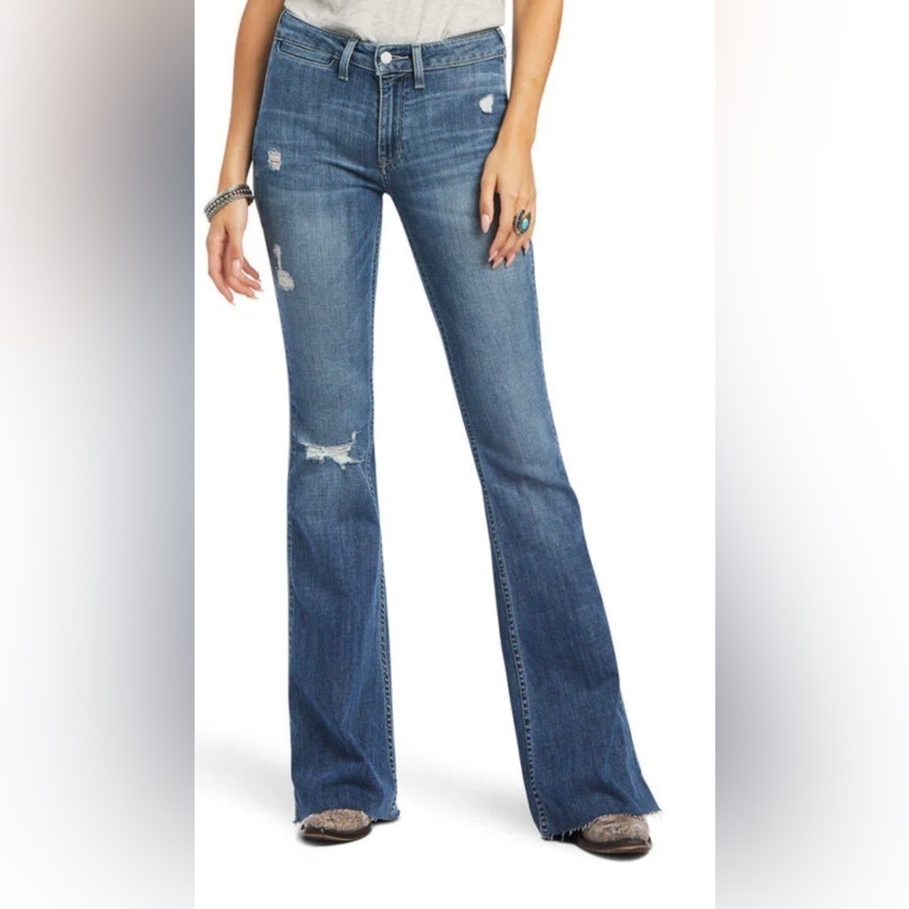 NWT Ariat jeans high rise flare Capitola Real Piper jean women’s 33 Reg